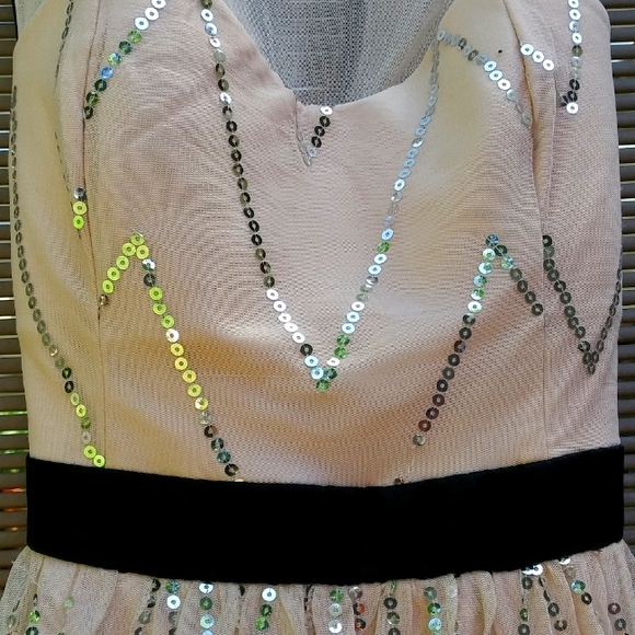 Sequence dress - Picture 5 of 6